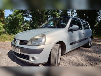 Used Renault Clio 2004 for sale - 79088781: Photo