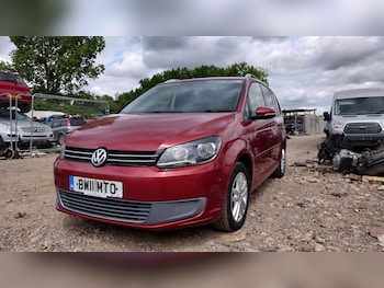 Used Volkswagen Touran 2011 for sale - 75055267: Photo