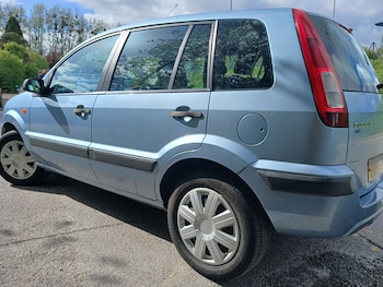 Used Ford Fusion 2006 for sale - 78250619: Photo