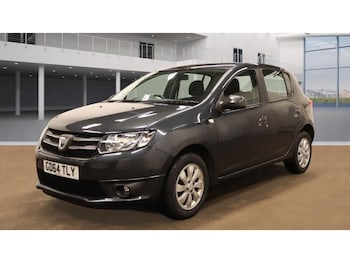 Used Dacia Sandero 2015 for sale - 76482613: Photo