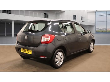 Used Dacia Sandero 2015 for sale - 76482613: Photo