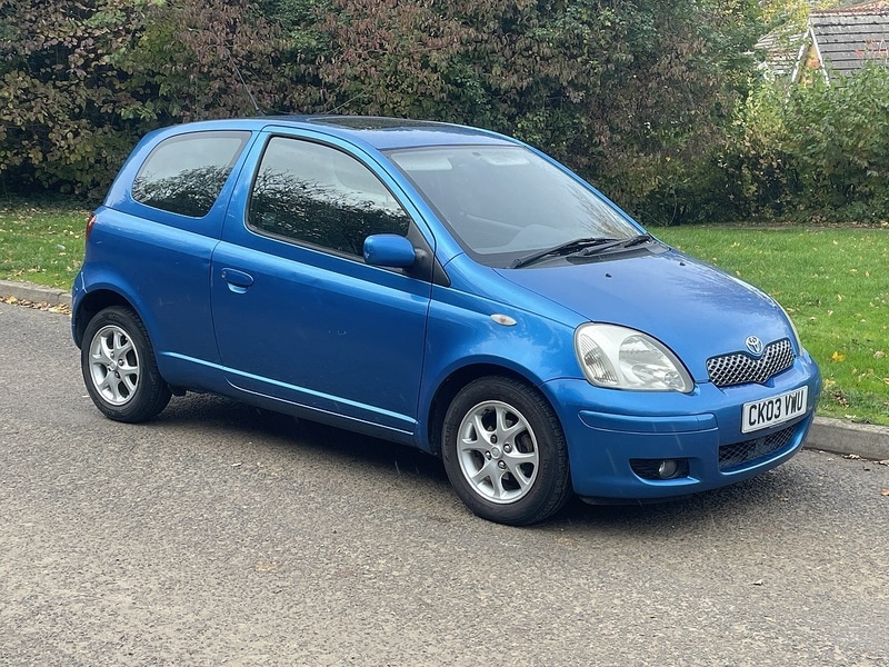 Used Toyota Yaris 2003 for sale - 76376389: Photo 1