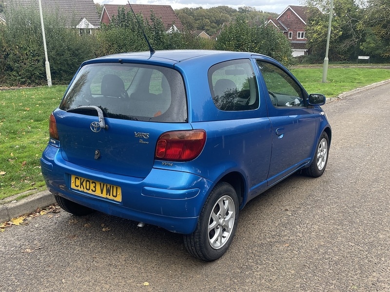 Used Toyota Yaris 2003 for sale - 76376389: Photo 3