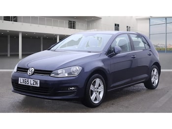Used Volkswagen Golf 2015 for sale - 76376384: Photo