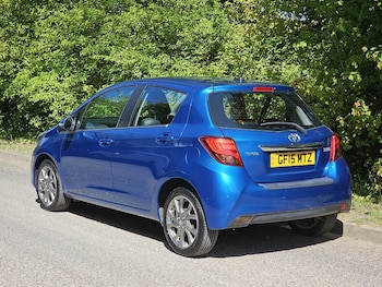 Used Toyota Yaris 2015 for sale - 76228723: Photo