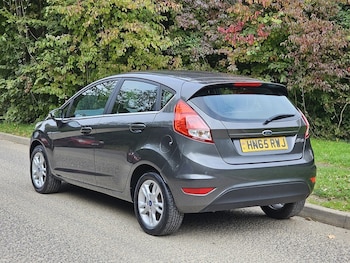 Used Ford Fiesta 2015 for sale - 76228720: Photo