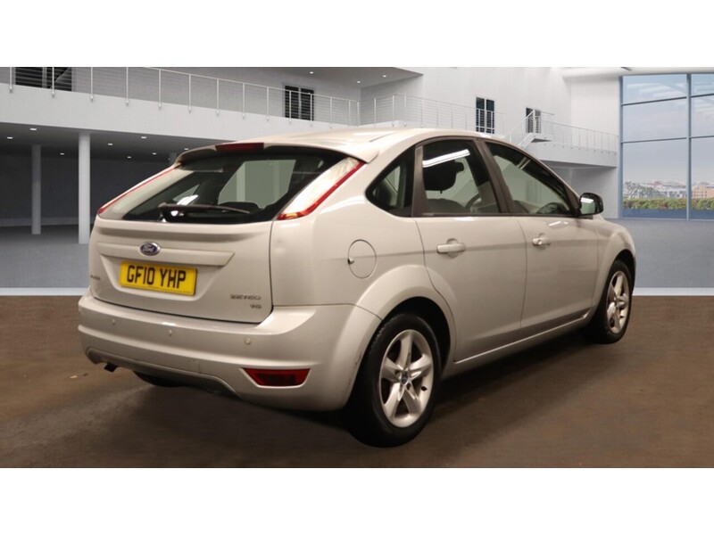 Used Ford Focus 2010 for sale - 76510375: Photo 4