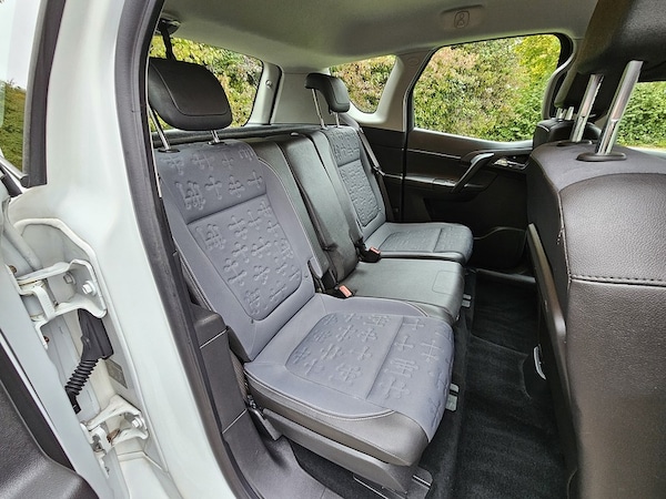 Used Vauxhall Meriva 2015 for sale - 76292177: Photo 6