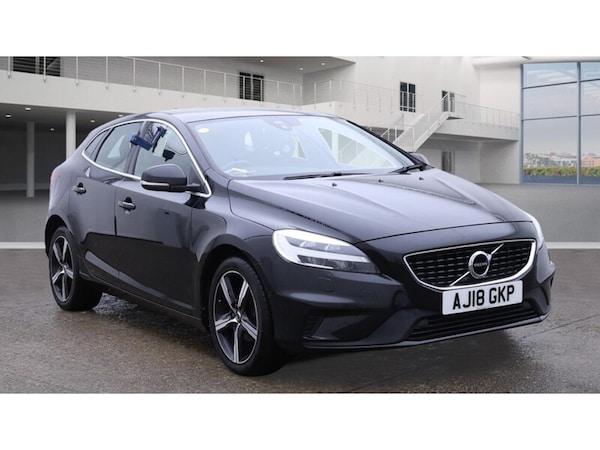 Used Volvo V40 2018 for sale - 76292181: Photo 1