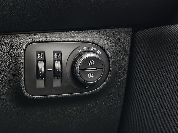 Used Vauxhall Corsa 2015 for sale - 76320073: Photo 13