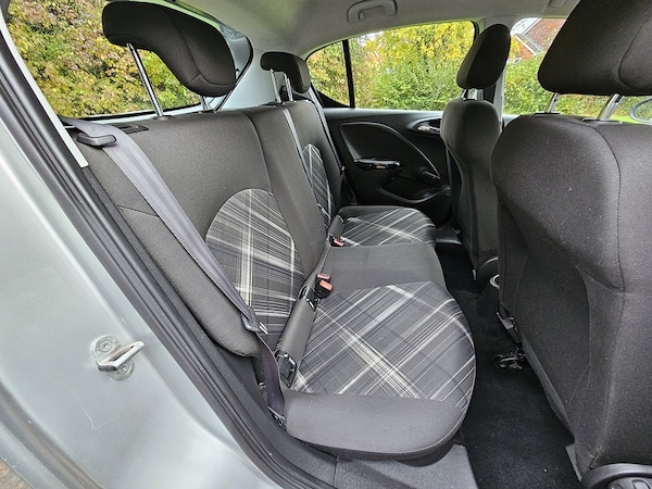 Used Vauxhall Corsa 2015 for sale - 76320073: Photo 6