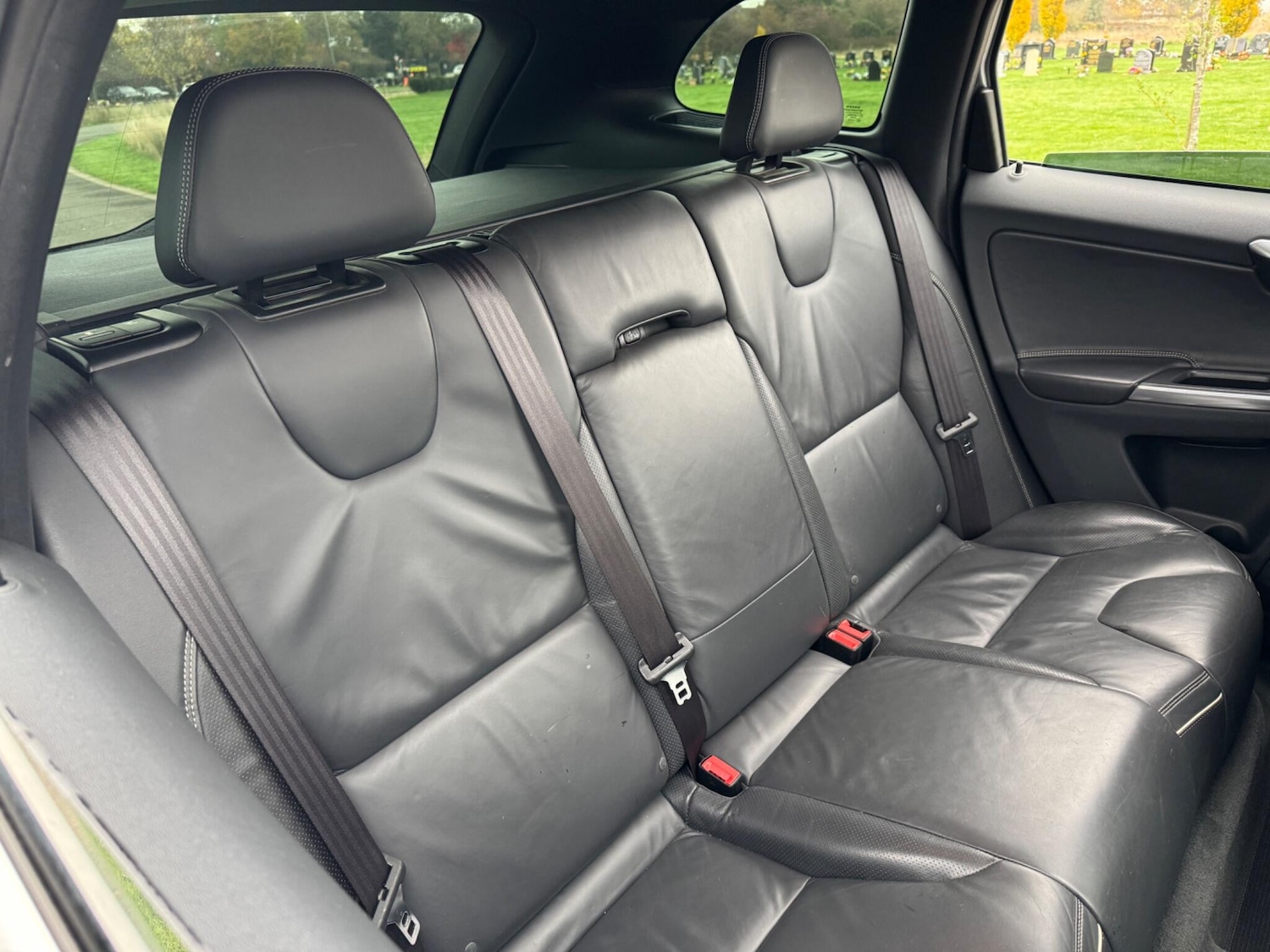 Used Volvo XC60 2014 for sale - 76512222: Photo 32