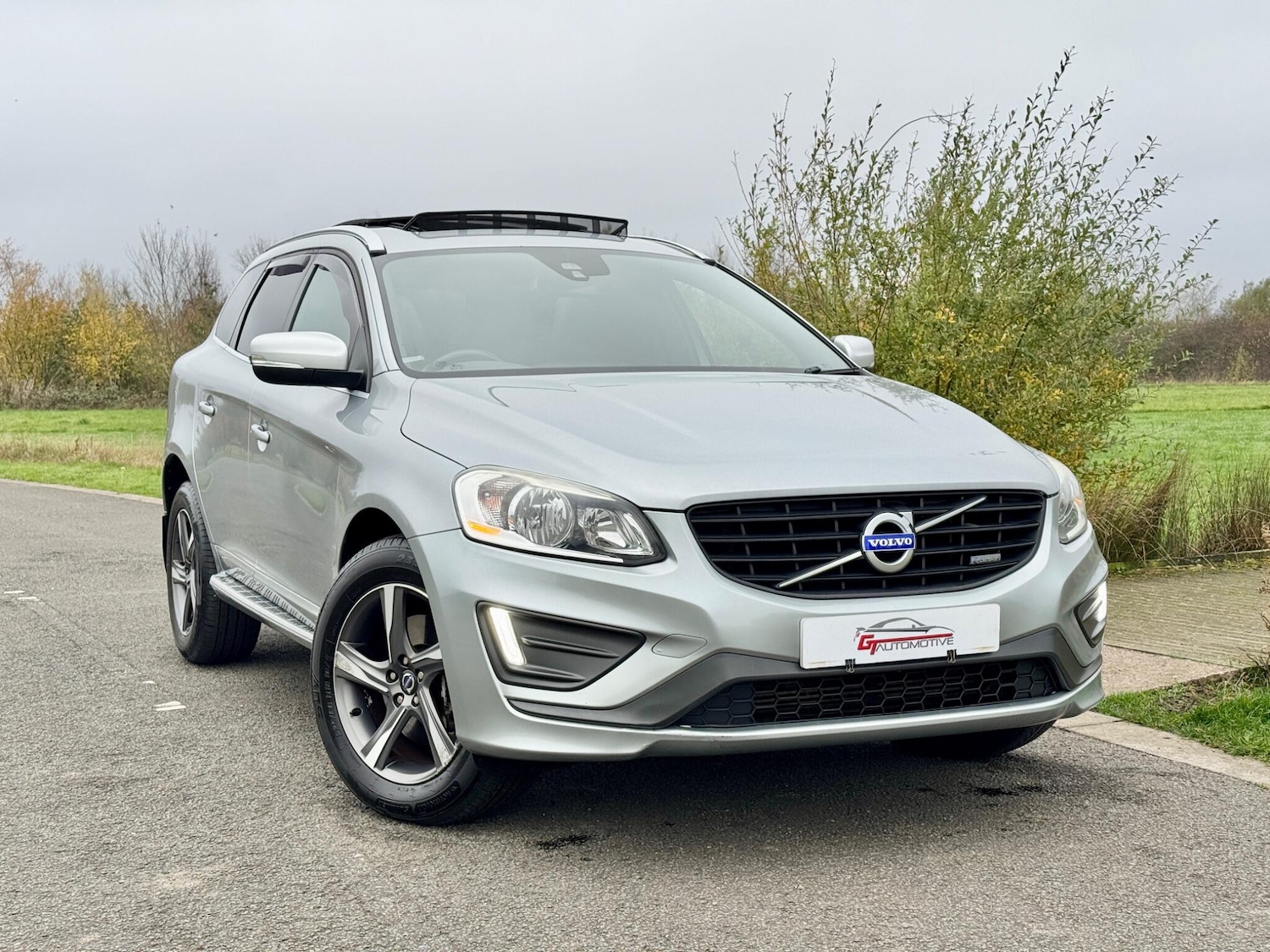 Used Volvo XC60 2014 for sale - 76512222: Photo 4