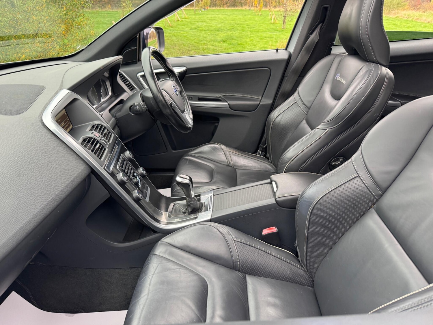 Used Volvo XC60 2014 for sale - 76512222: Photo 43