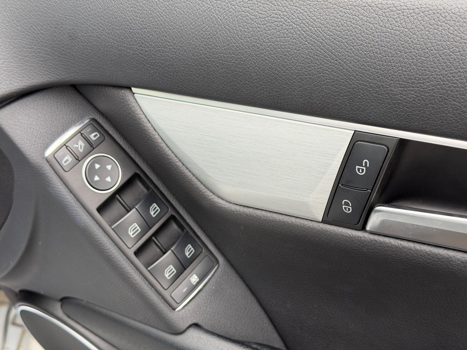 Used Mercedes-Benz C Class 2013 for sale - 77440184: Photo 28