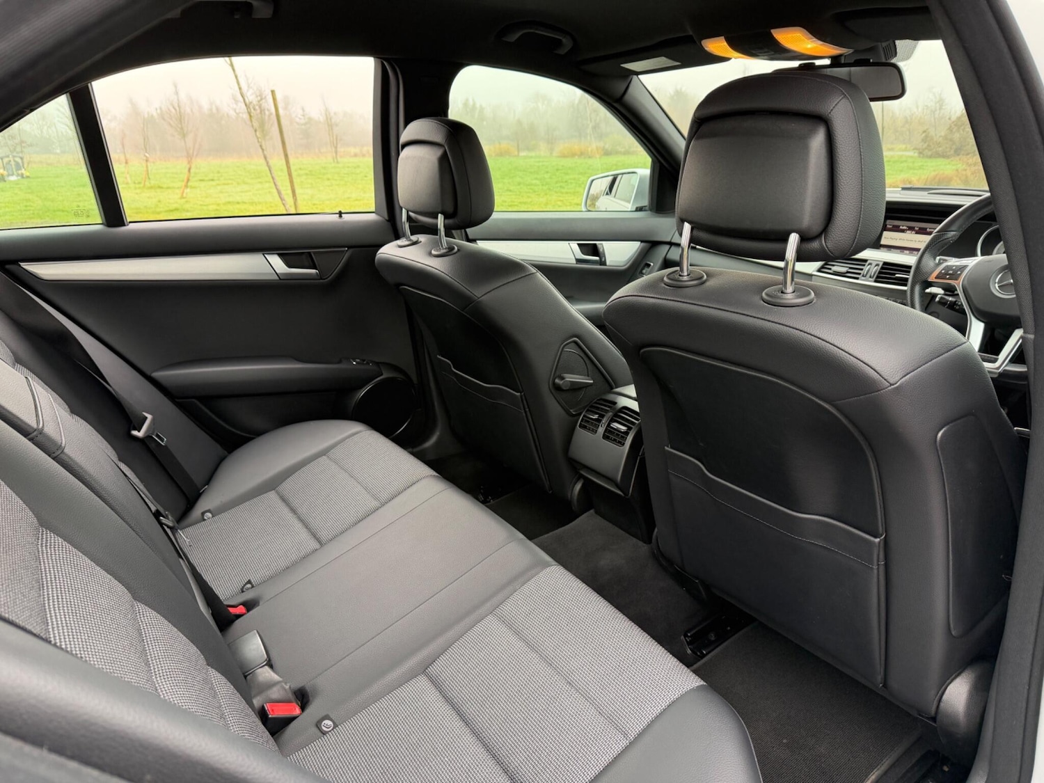 Used Mercedes-Benz C Class 2013 for sale - 77440184: Photo 30