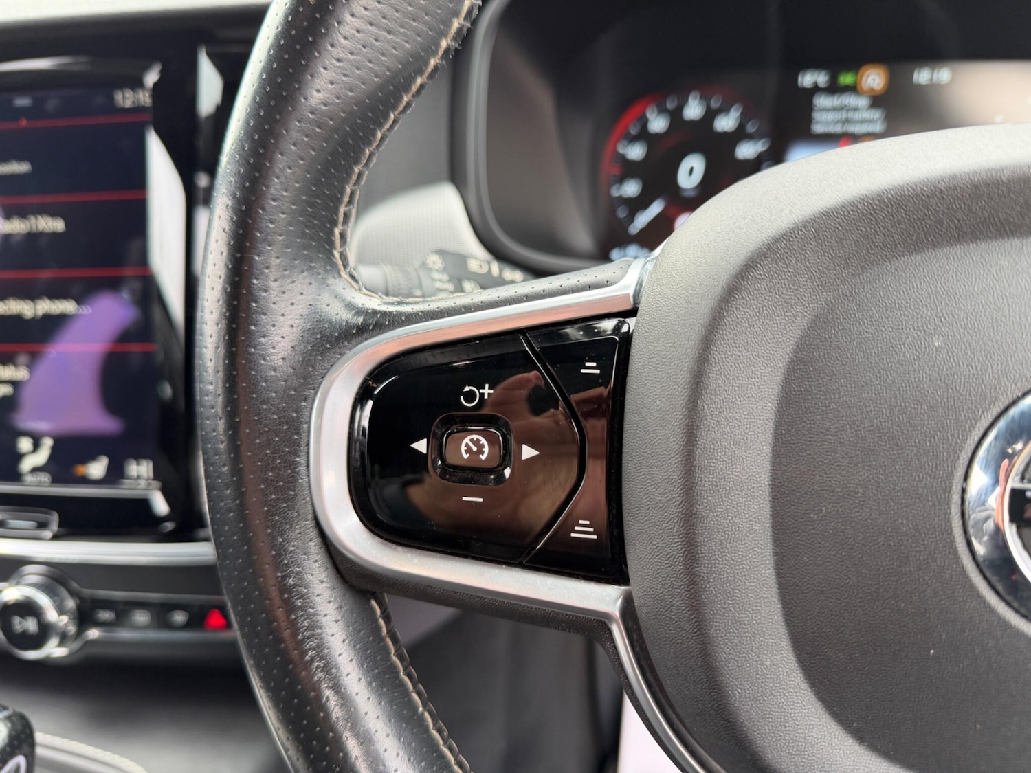 Used Volvo V90 2017 for sale - 77175226: Photo 65