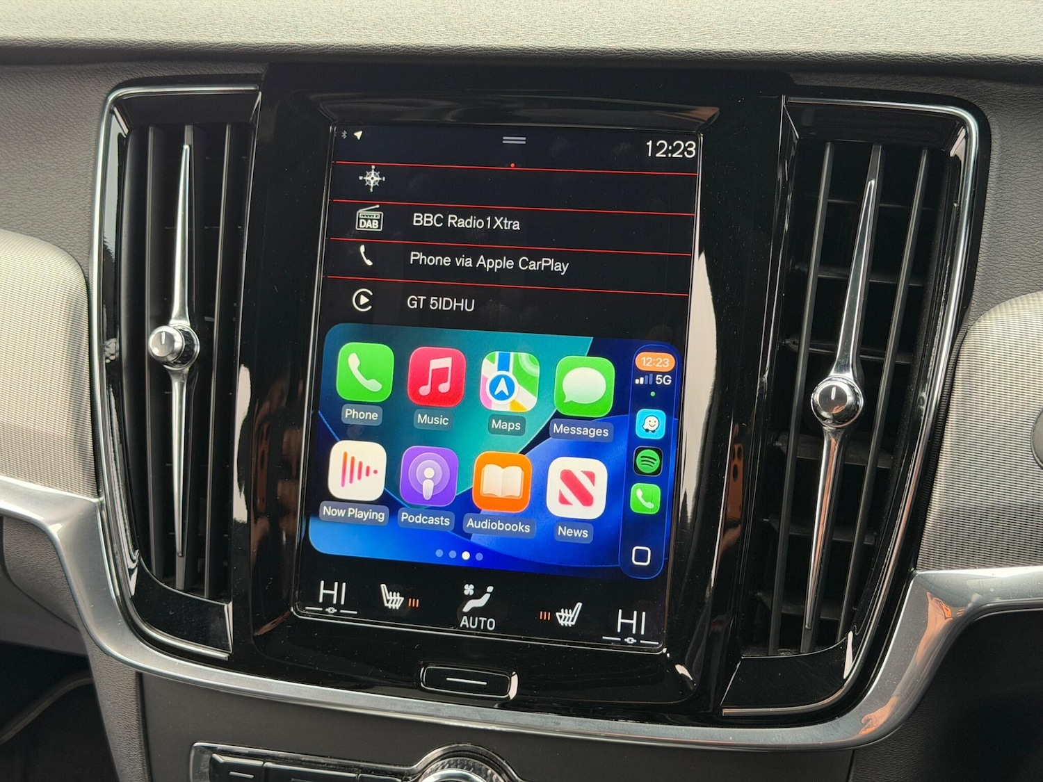 Used Volvo V90 2017 for sale - 77175226: Photo 76