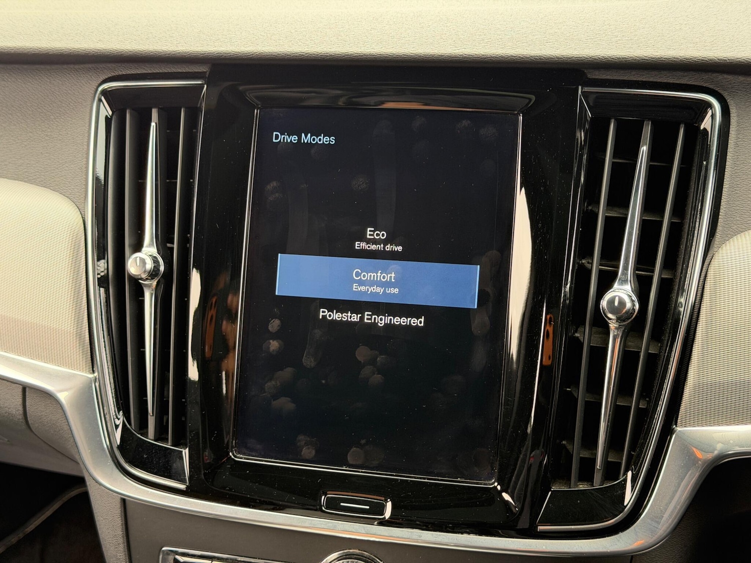 Used Volvo V90 2017 for sale - 77175226: Photo 82