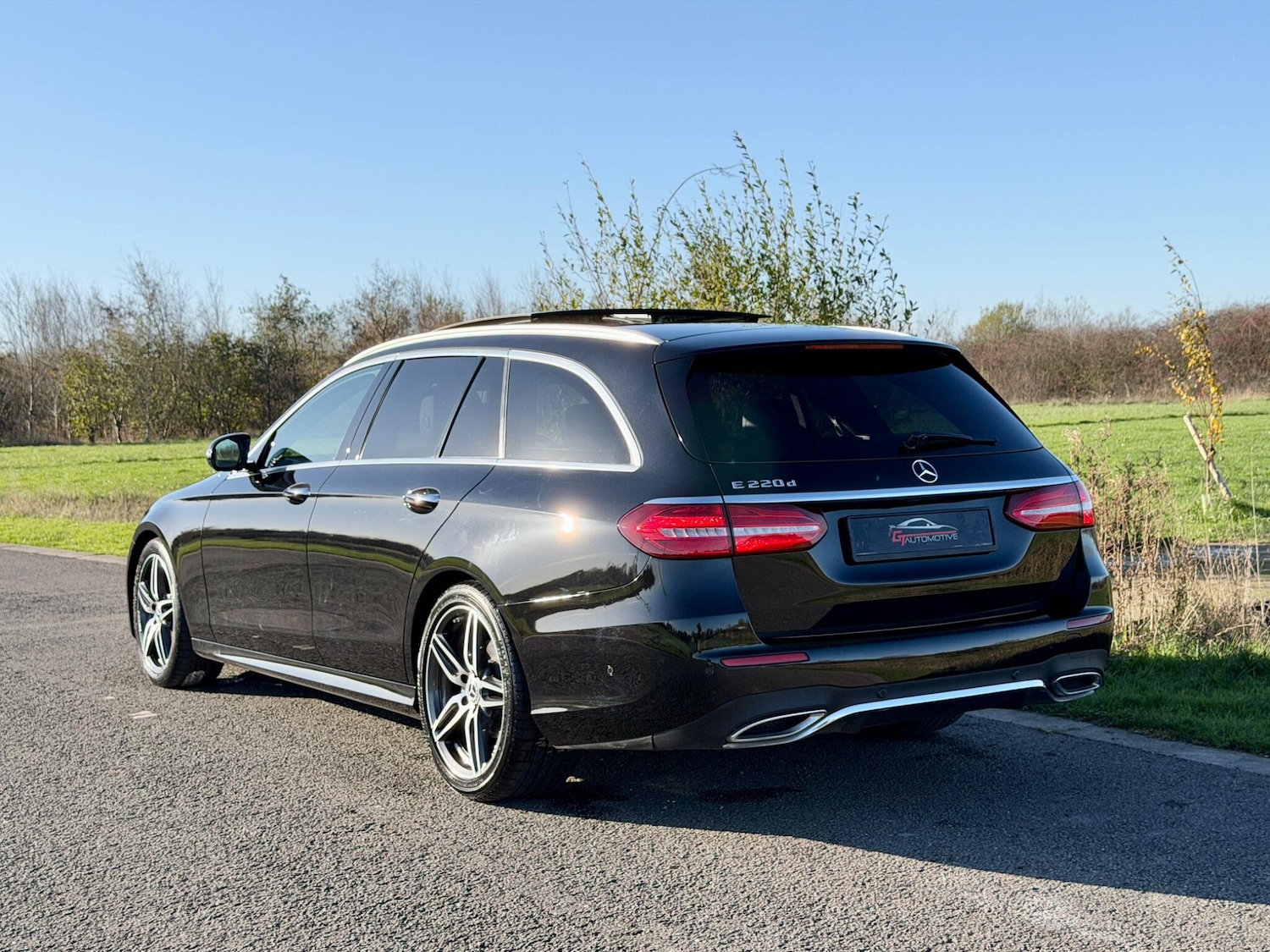 Used Mercedes-Benz E Class 2019 for sale - 76634041: Photo 11