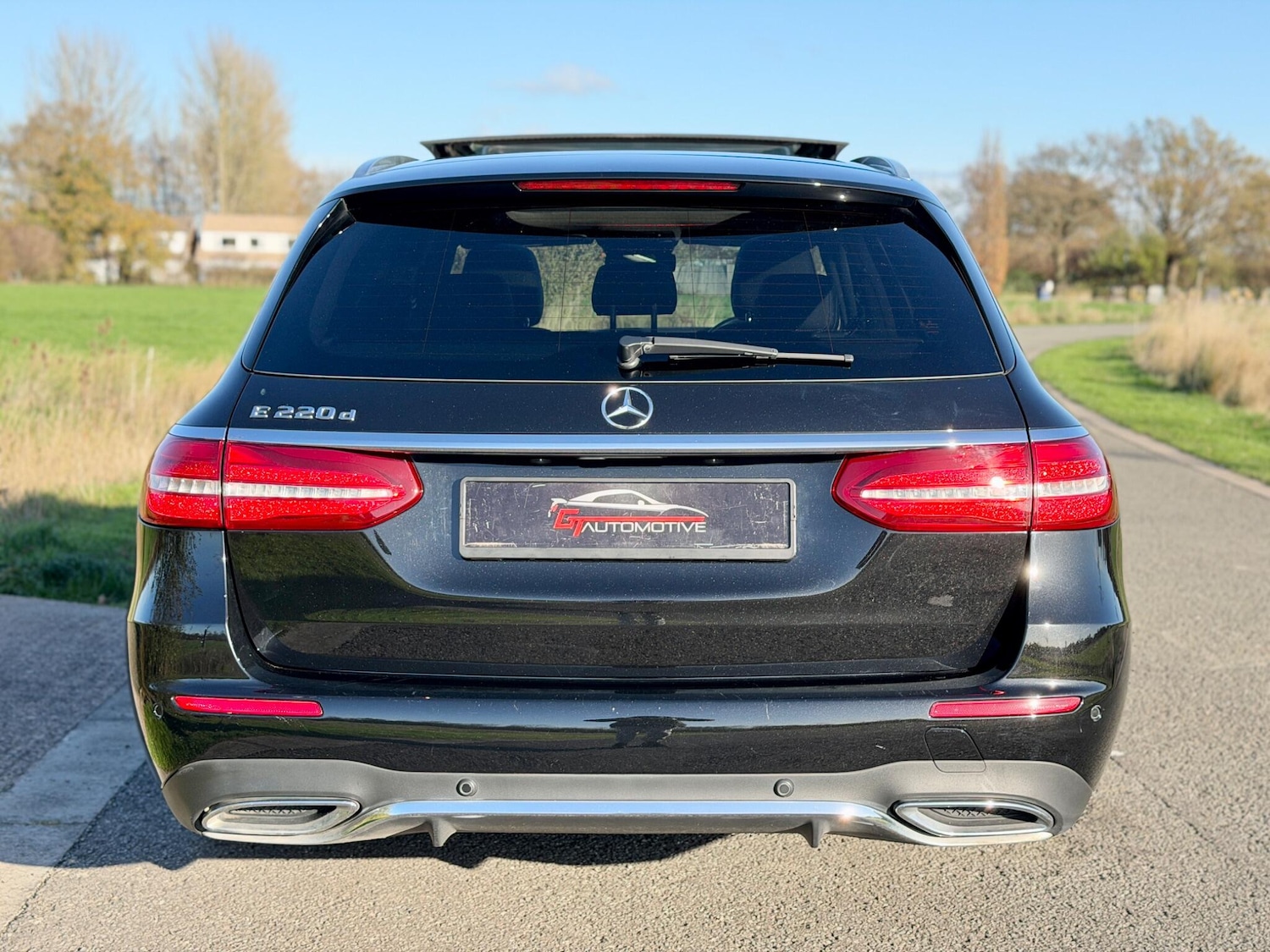 Used Mercedes-Benz E Class 2019 for sale - 76634041: Photo 9