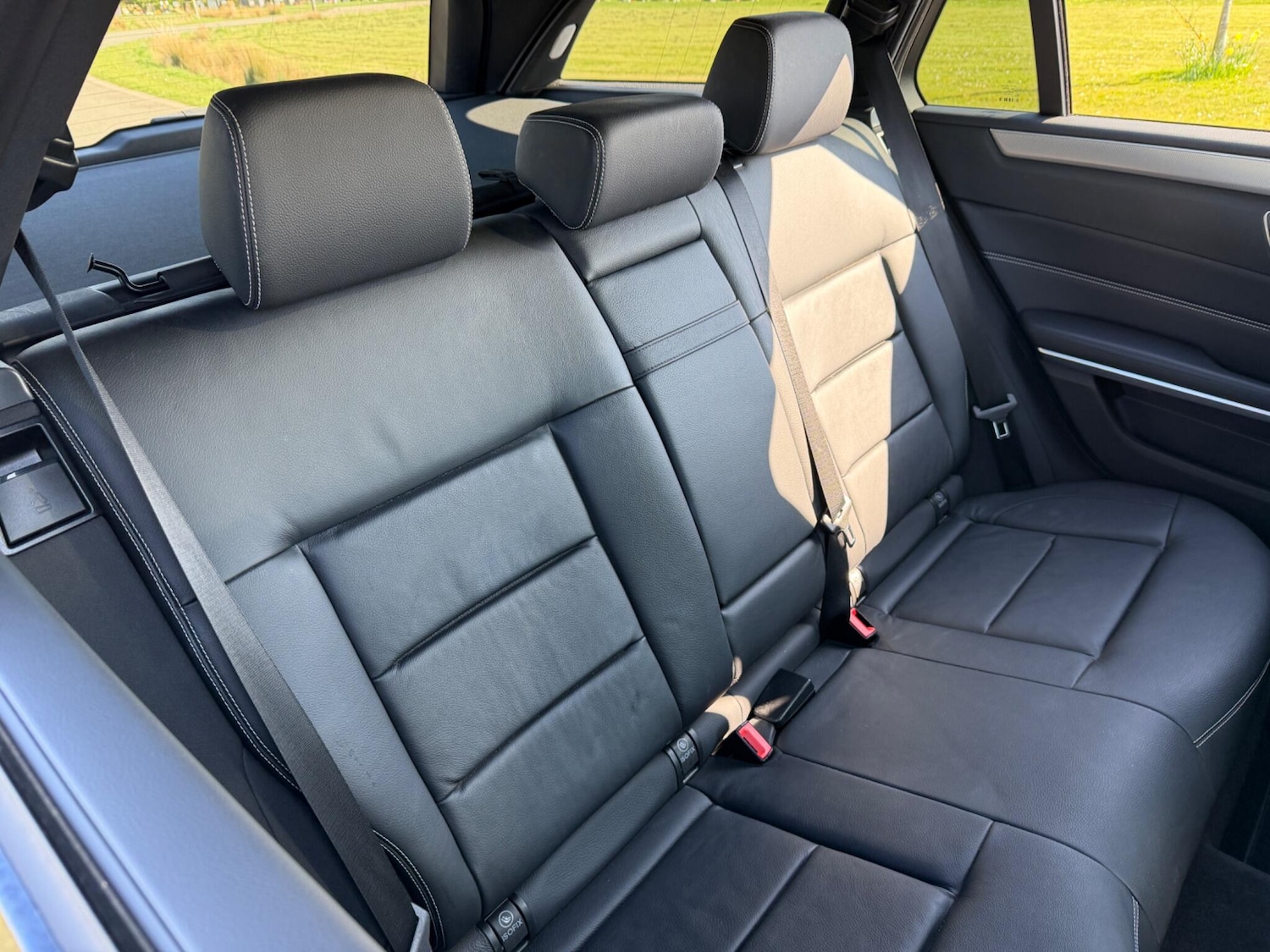 Used Mercedes-Benz E Class for sale - 77958176: Photo 34