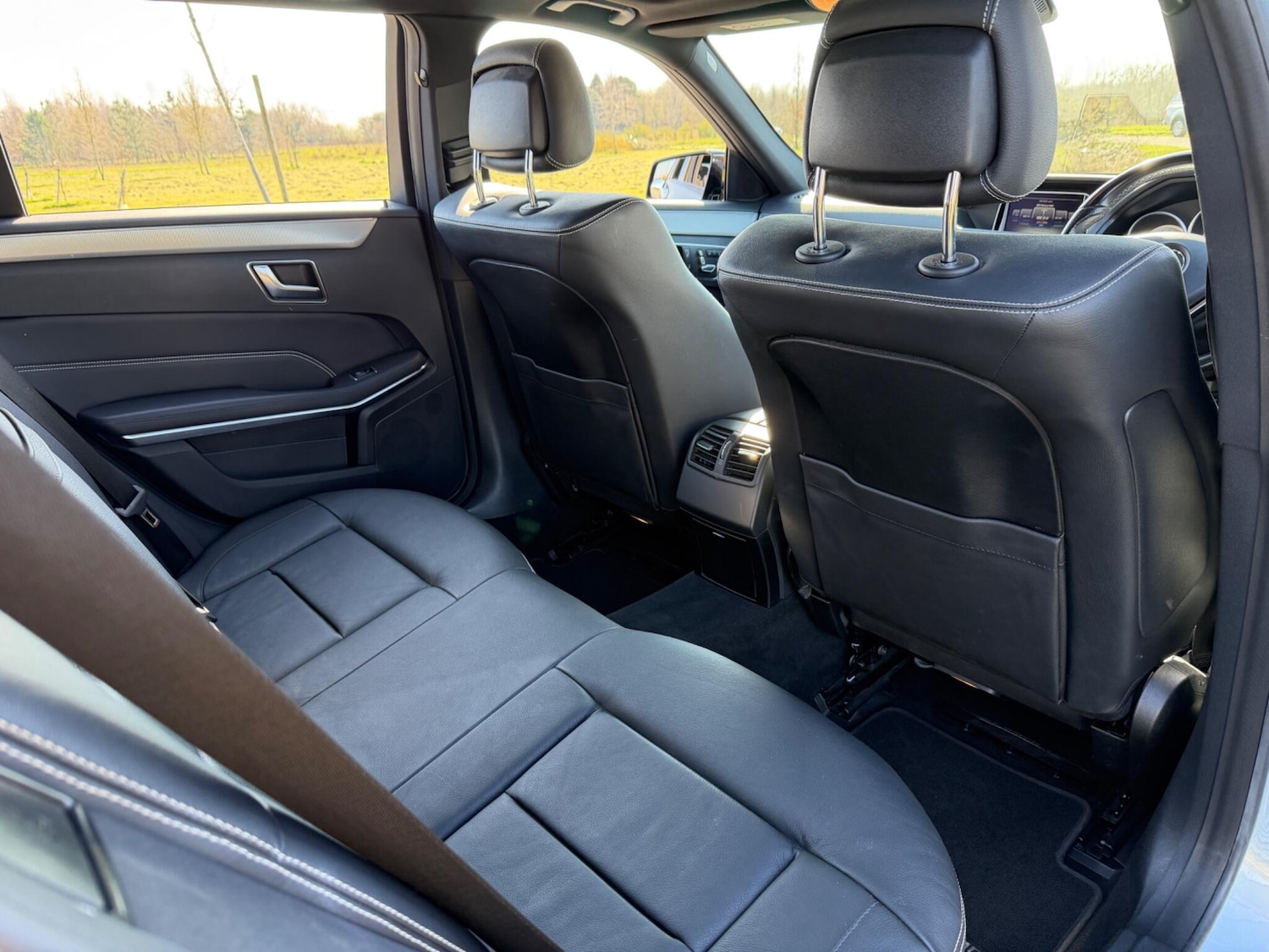 Used Mercedes-Benz E Class for sale - 77958176: Photo 36