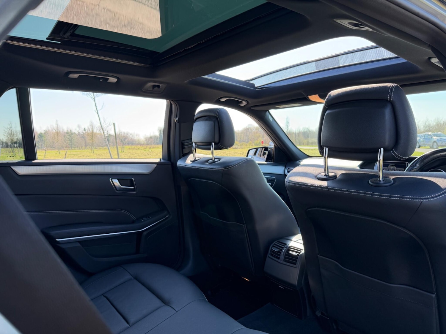 Used Mercedes-Benz E Class for sale - 77958176: Photo 37