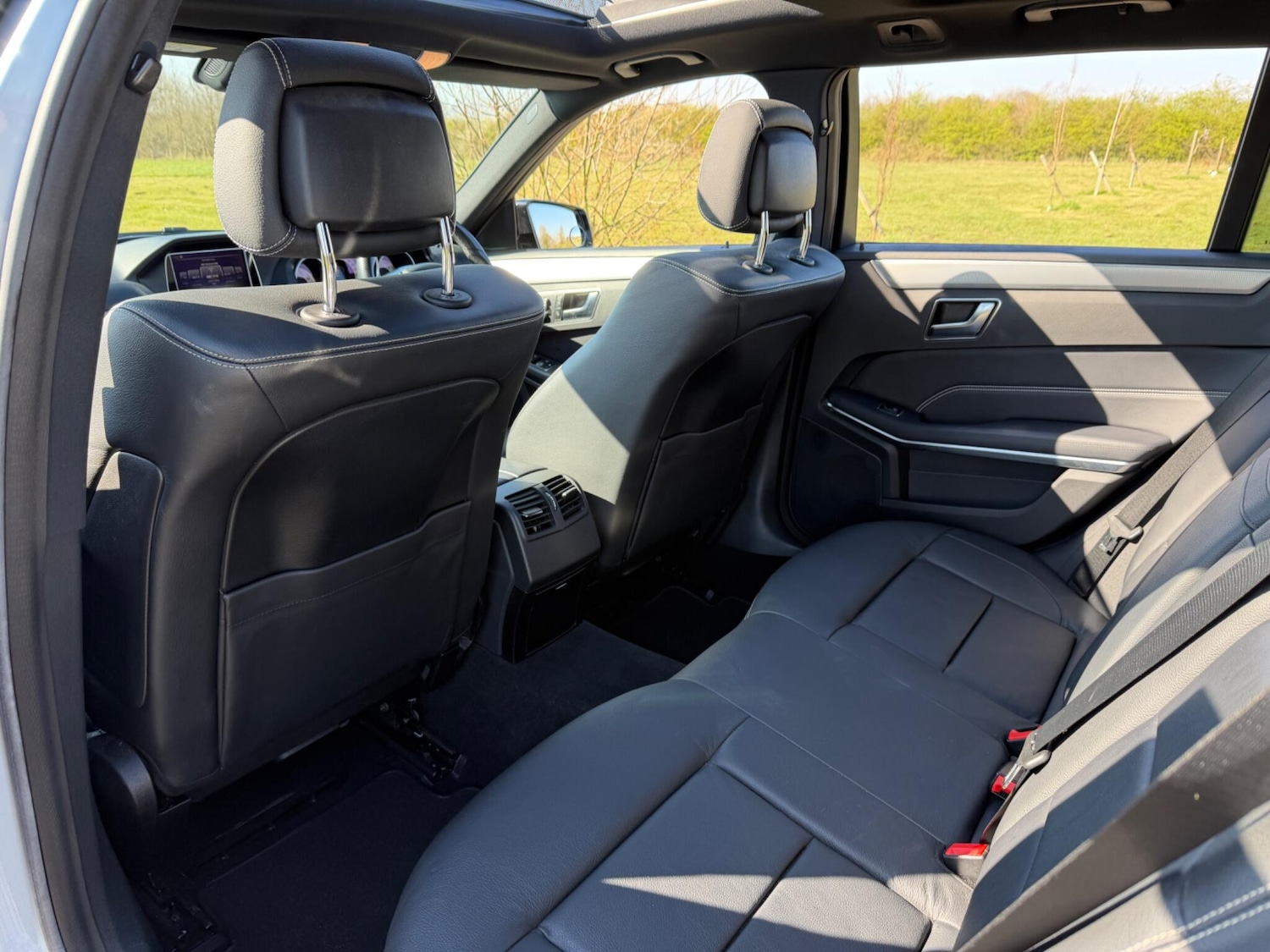 Used Mercedes-Benz E Class for sale - 77958176: Photo 41