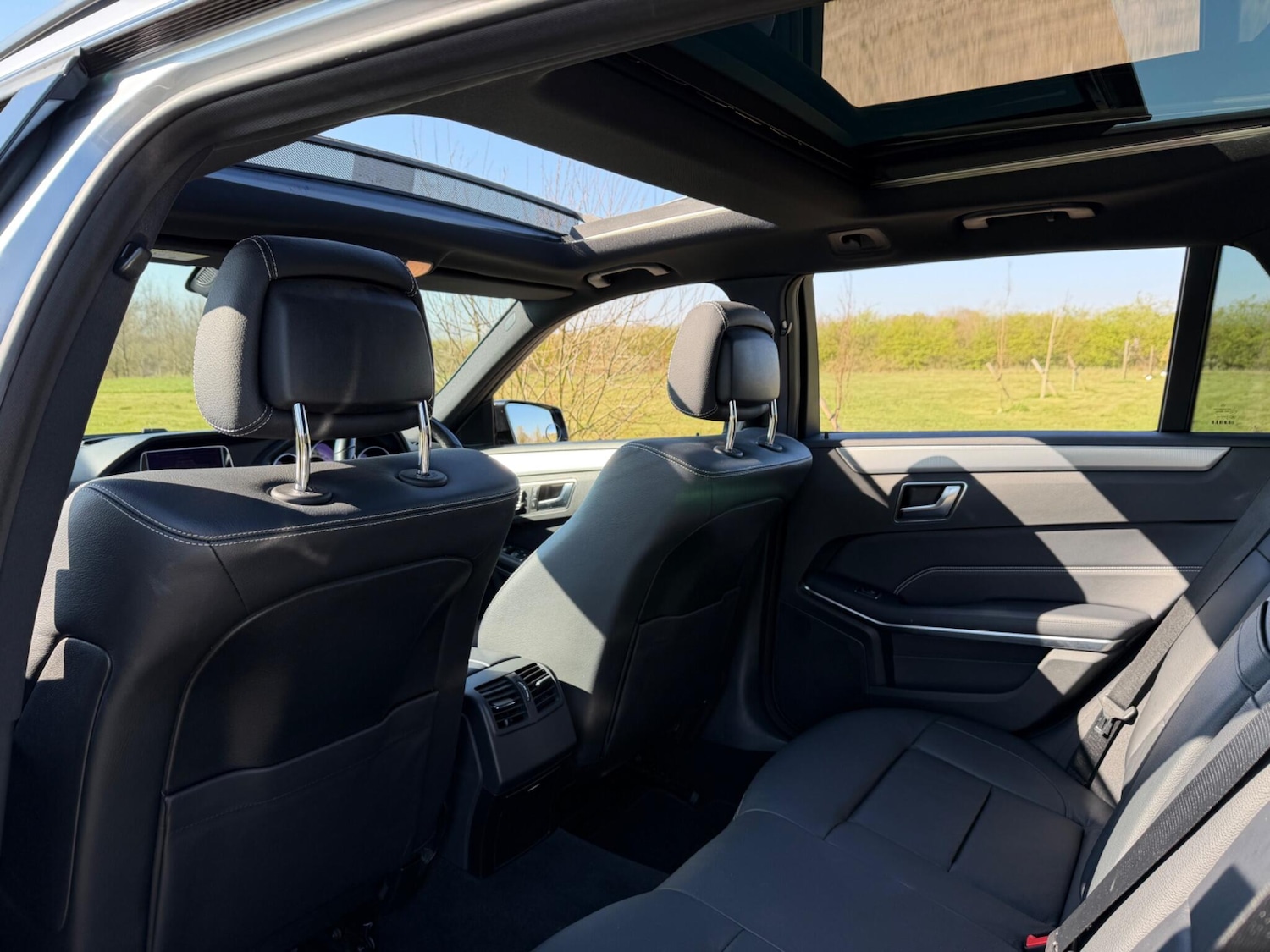 Used Mercedes-Benz E Class for sale - 77958176: Photo 42