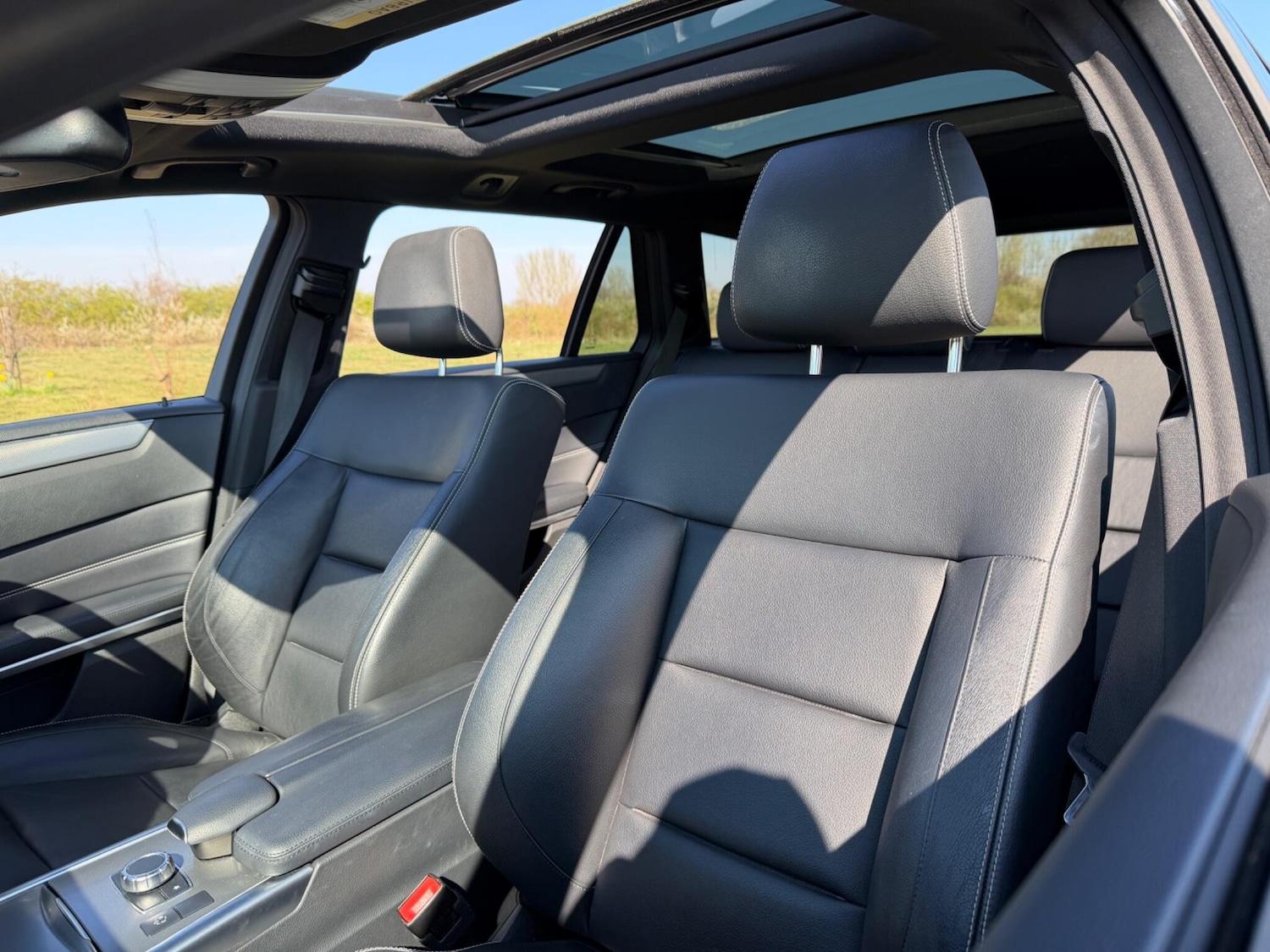 Used Mercedes-Benz E Class for sale - 77958176: Photo 45