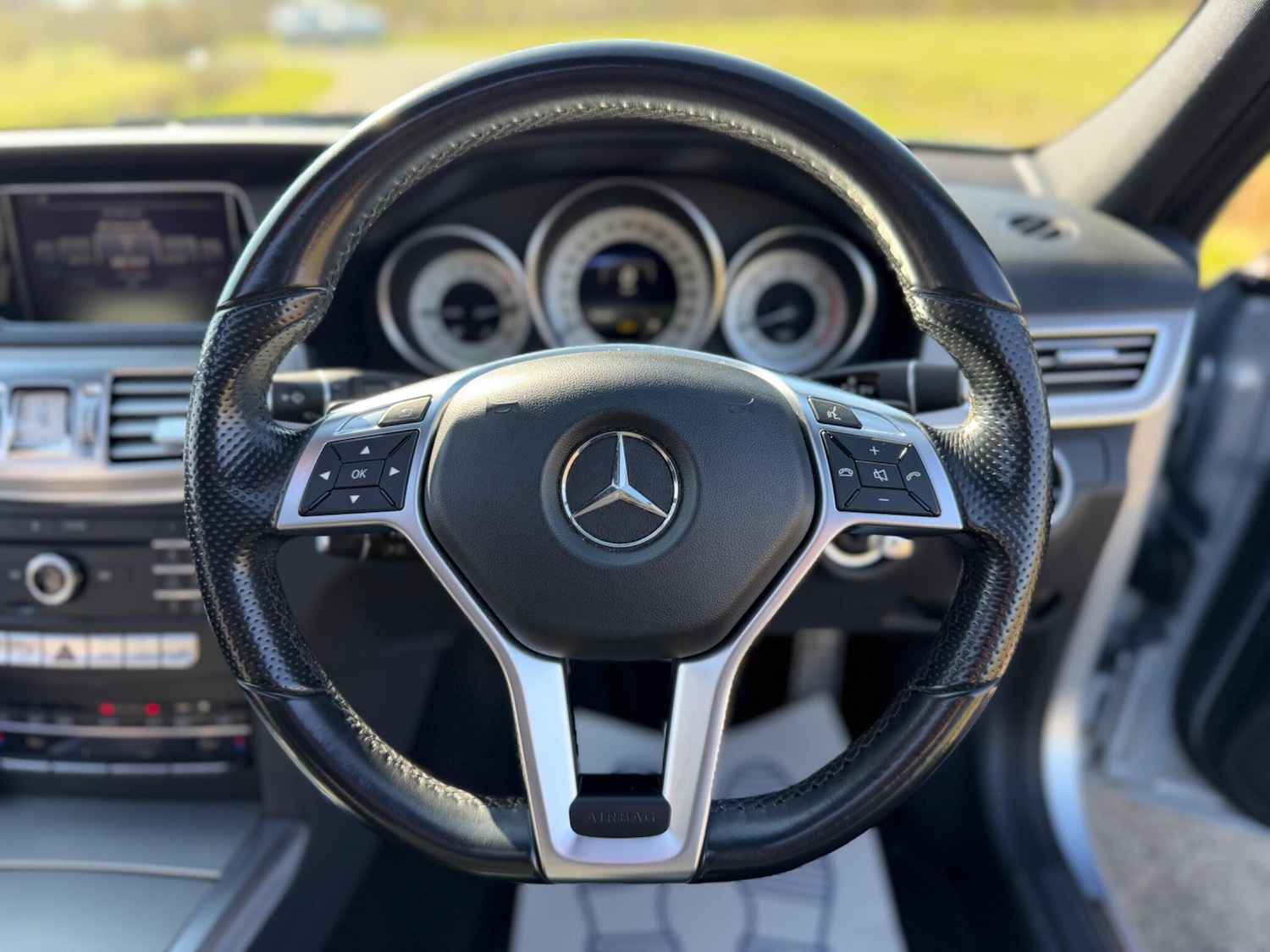 Used Mercedes-Benz E Class for sale - 77958176: Photo 51