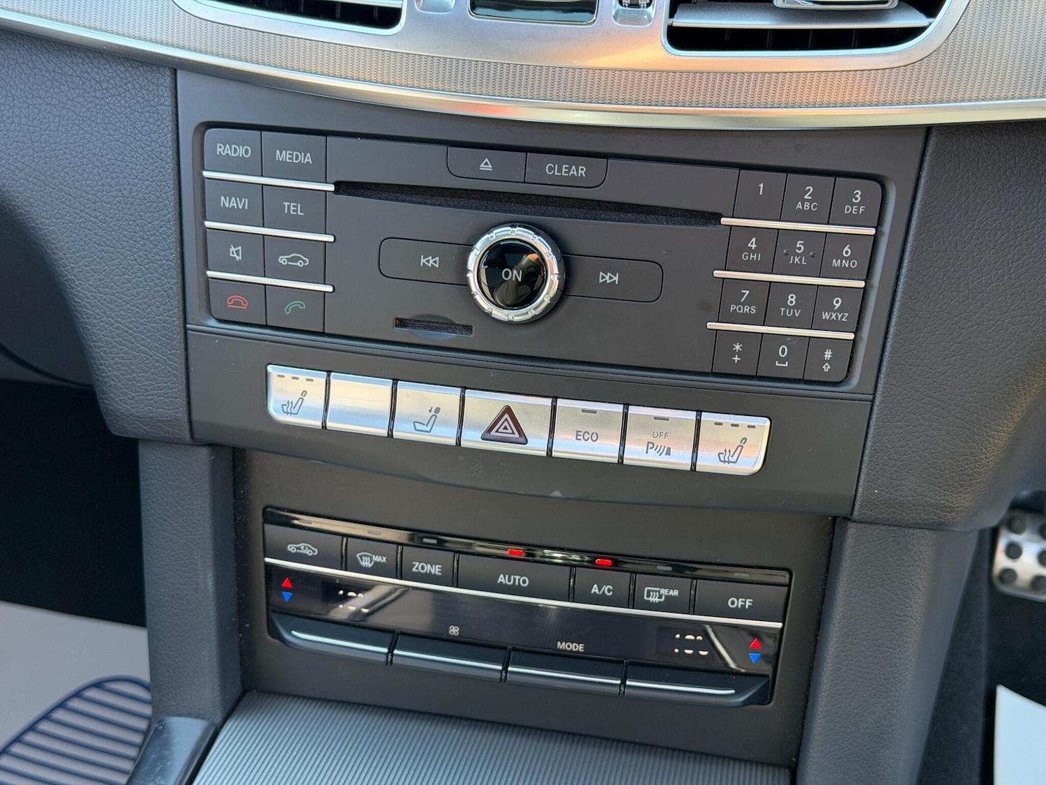 Used Mercedes-Benz E Class for sale - 77958176: Photo 55