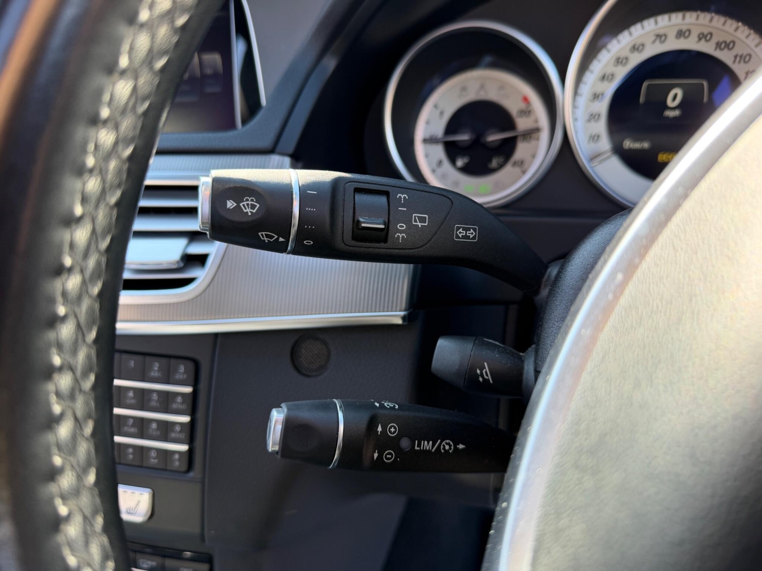 Used Mercedes-Benz E Class for sale - 77958176: Photo 59