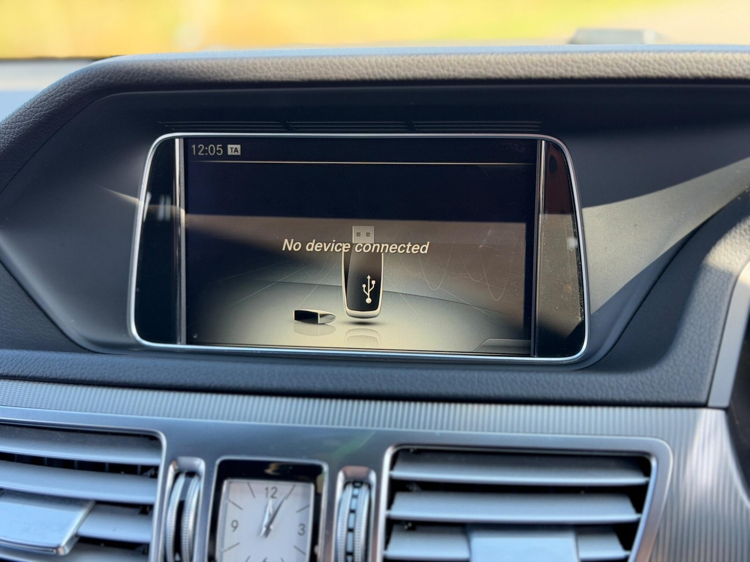 Used Mercedes-Benz E Class for sale - 77958176: Photo 67