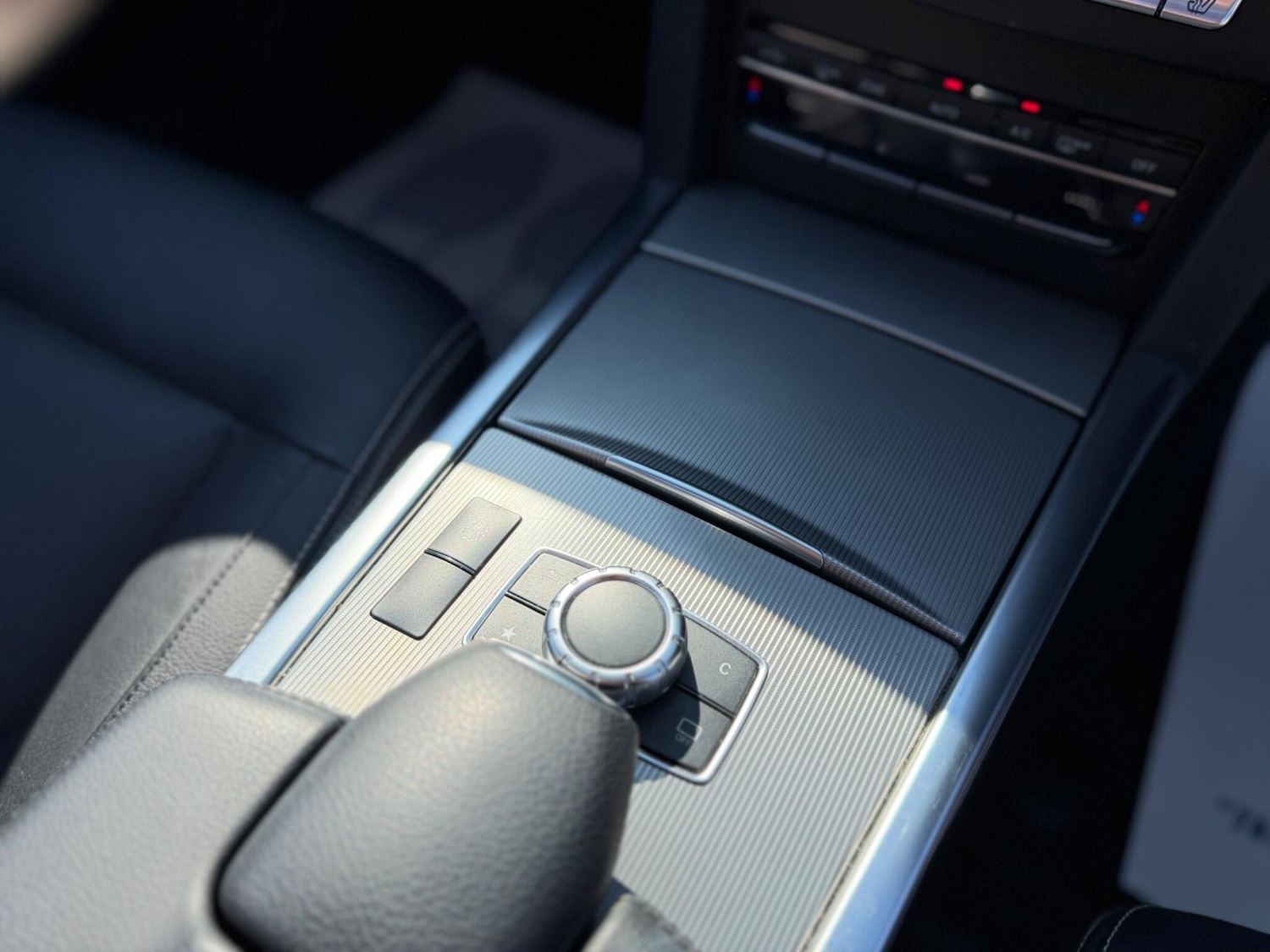 Used Mercedes-Benz E Class for sale - 77958176: Photo 69