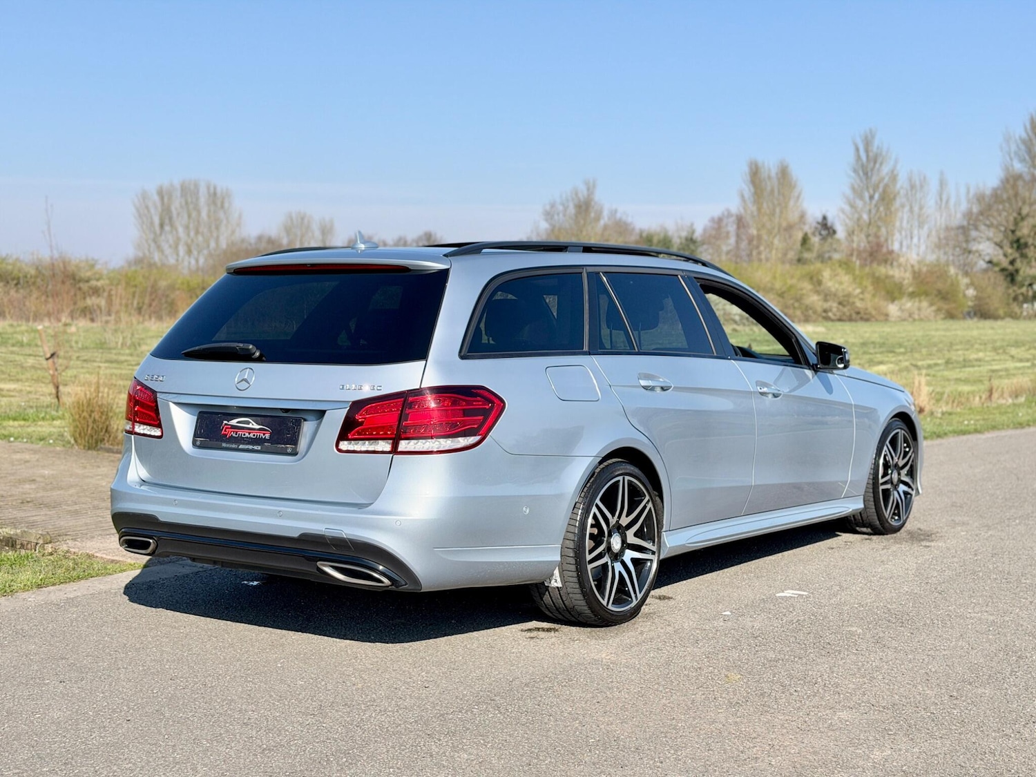 Used Mercedes-Benz E Class for sale - 77958176: Photo 7