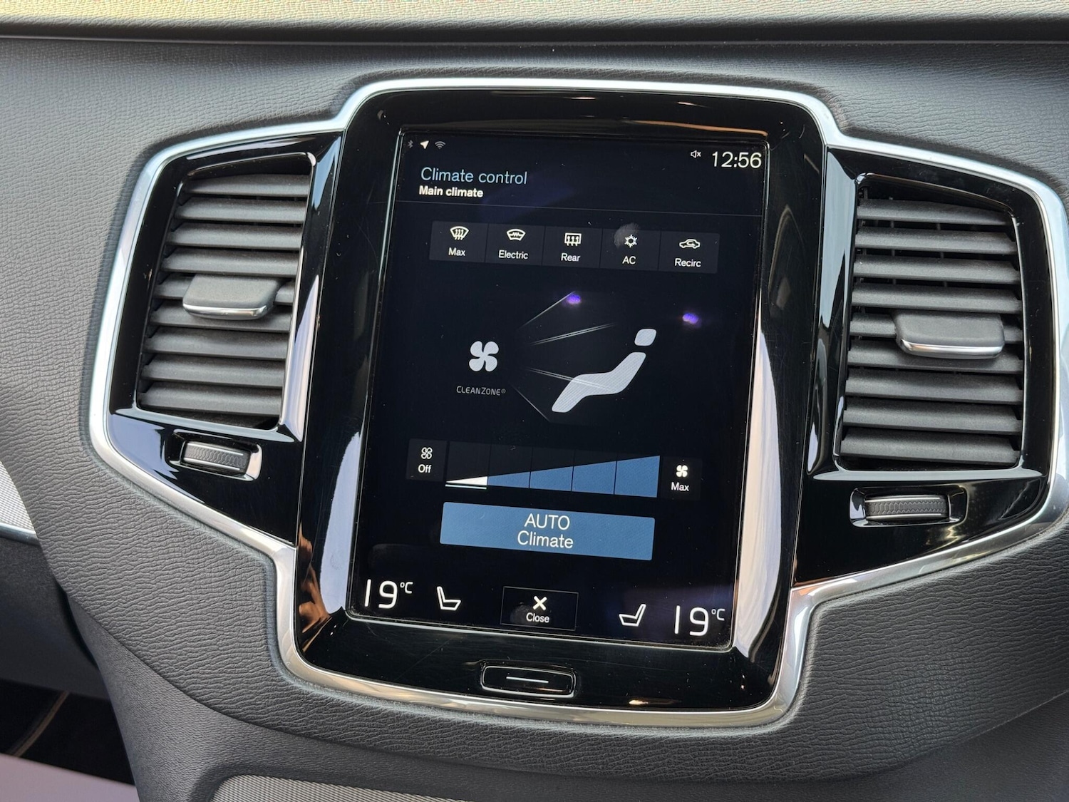 Used Volvo XC90 2016 for sale - 76994945: Photo 77