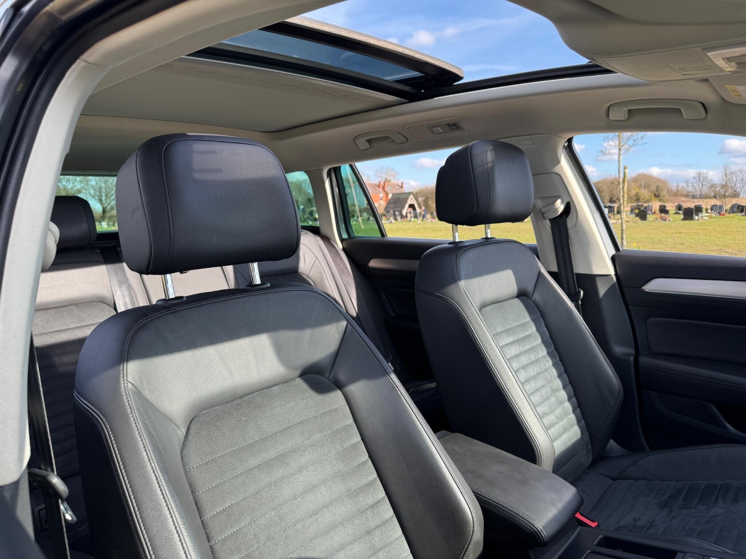 Used Volkswagen Passat 2016 for sale - 76521470: Photo 26