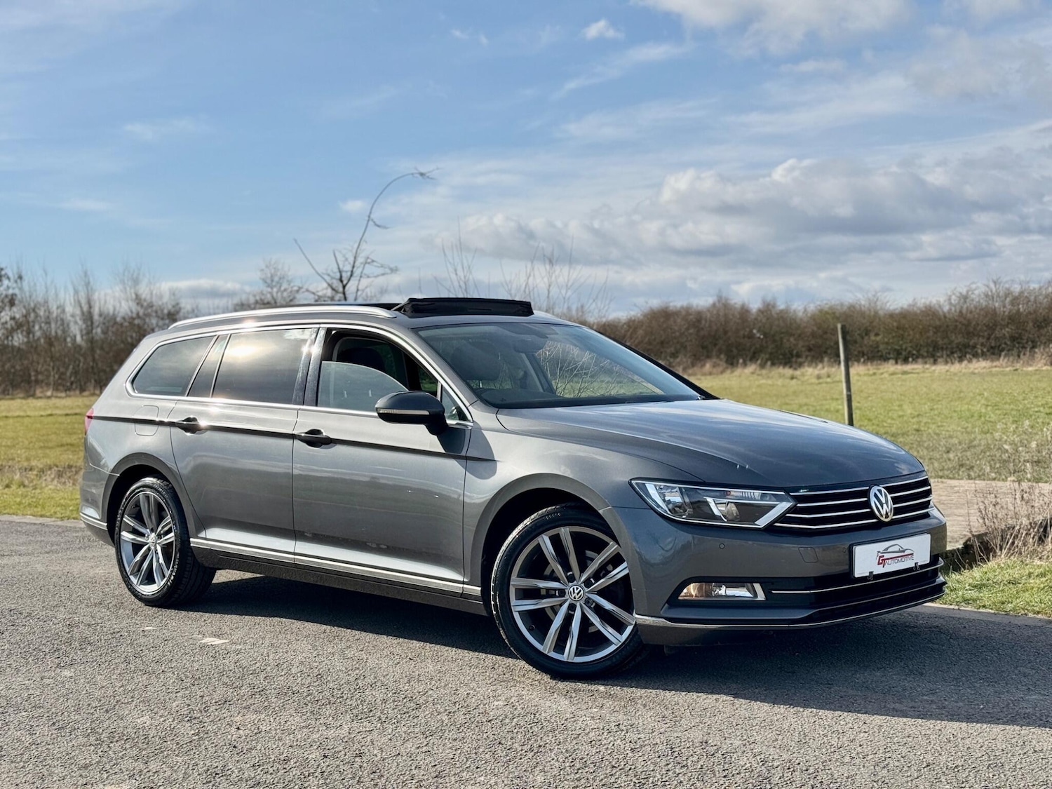 Used Volkswagen Passat 2016 for sale - 76521470: Photo 3