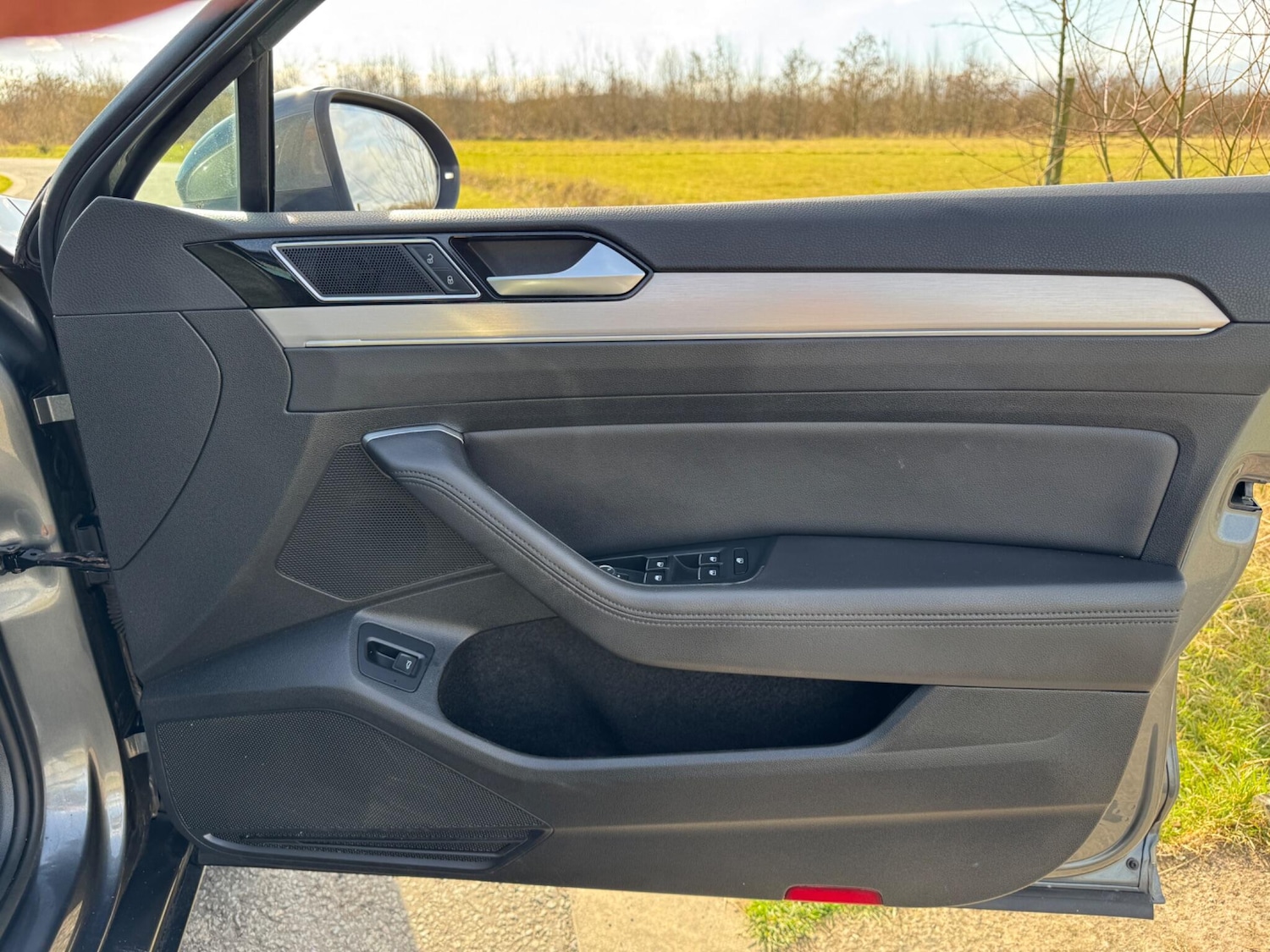 Used Volkswagen Passat 2016 for sale - 76521470: Photo 30