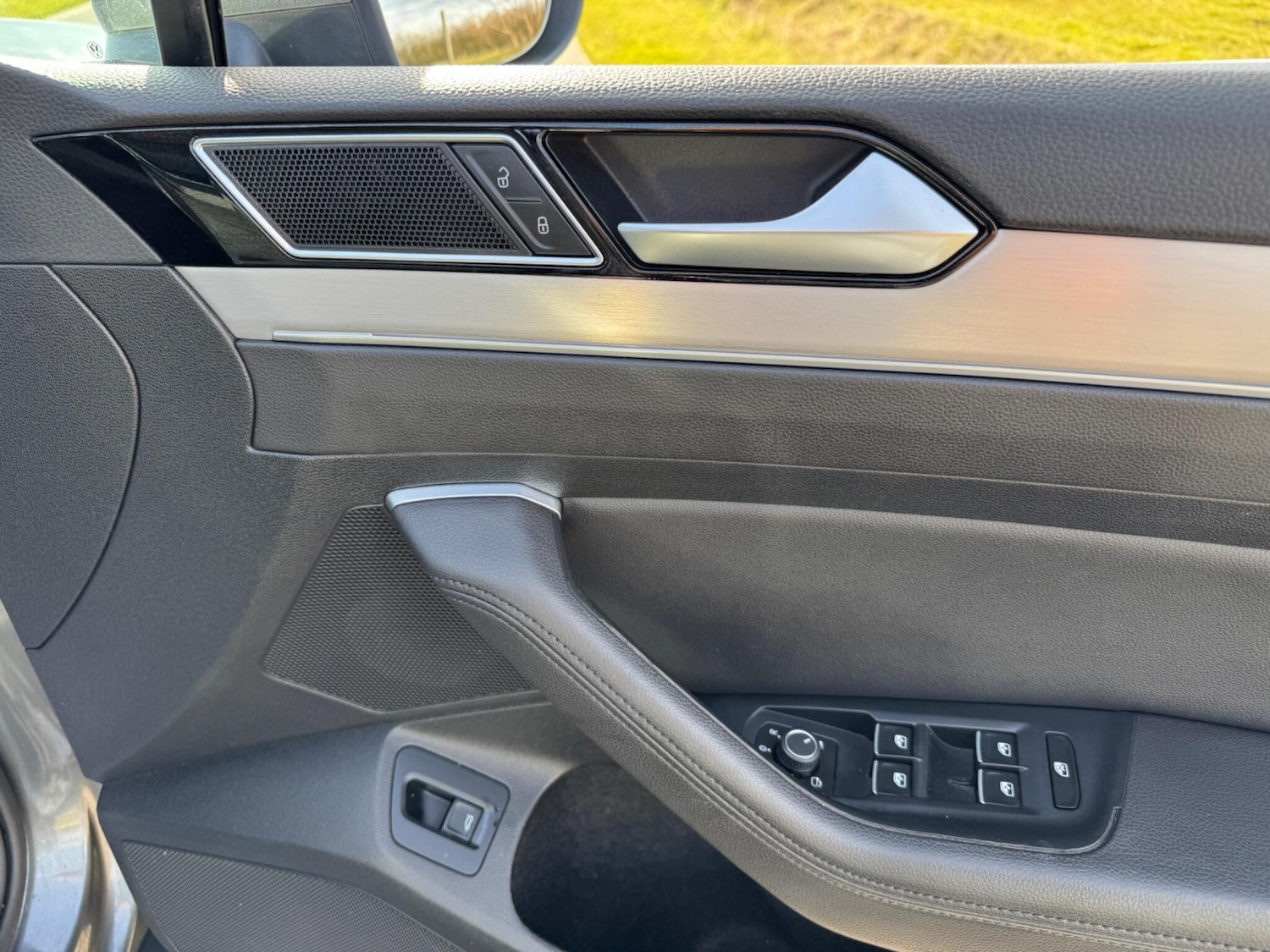 Used Volkswagen Passat 2016 for sale - 76521470: Photo 31