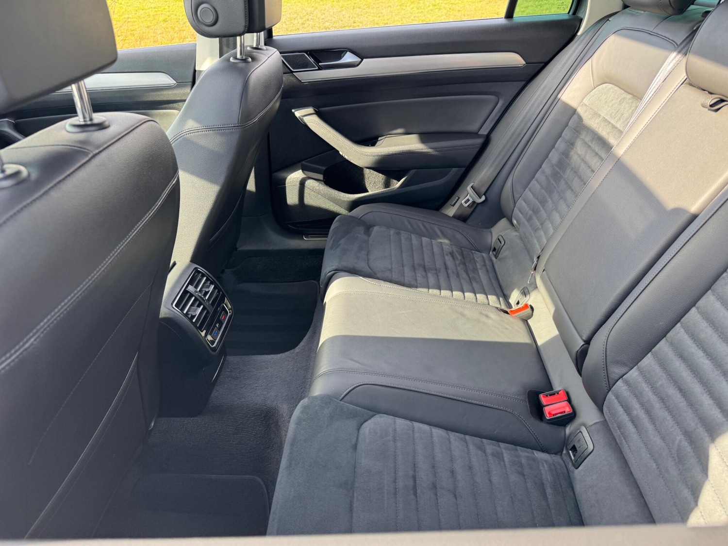 Used Volkswagen Passat 2016 for sale - 76521470: Photo 37