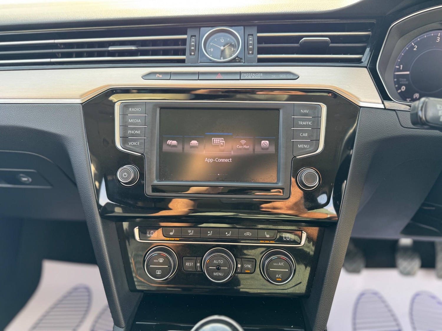 Used Volkswagen Passat 2016 for sale - 76521470: Photo 50