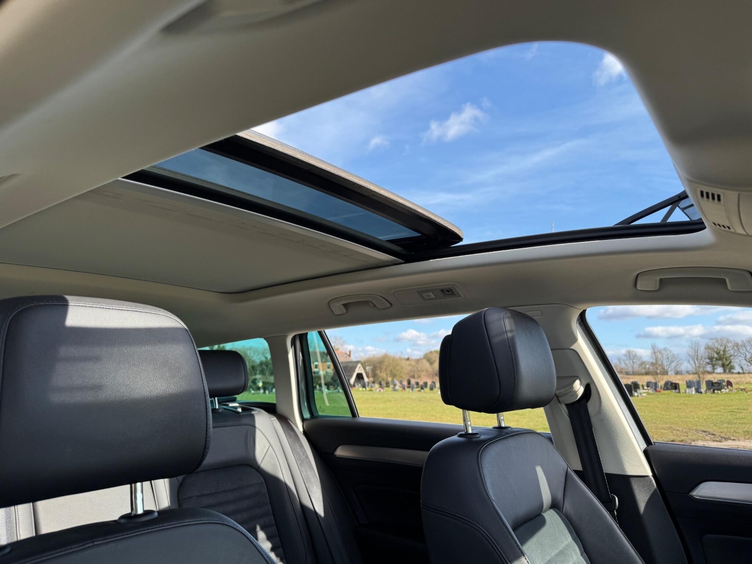 Used Volkswagen Passat 2016 for sale - 76521470: Photo 63