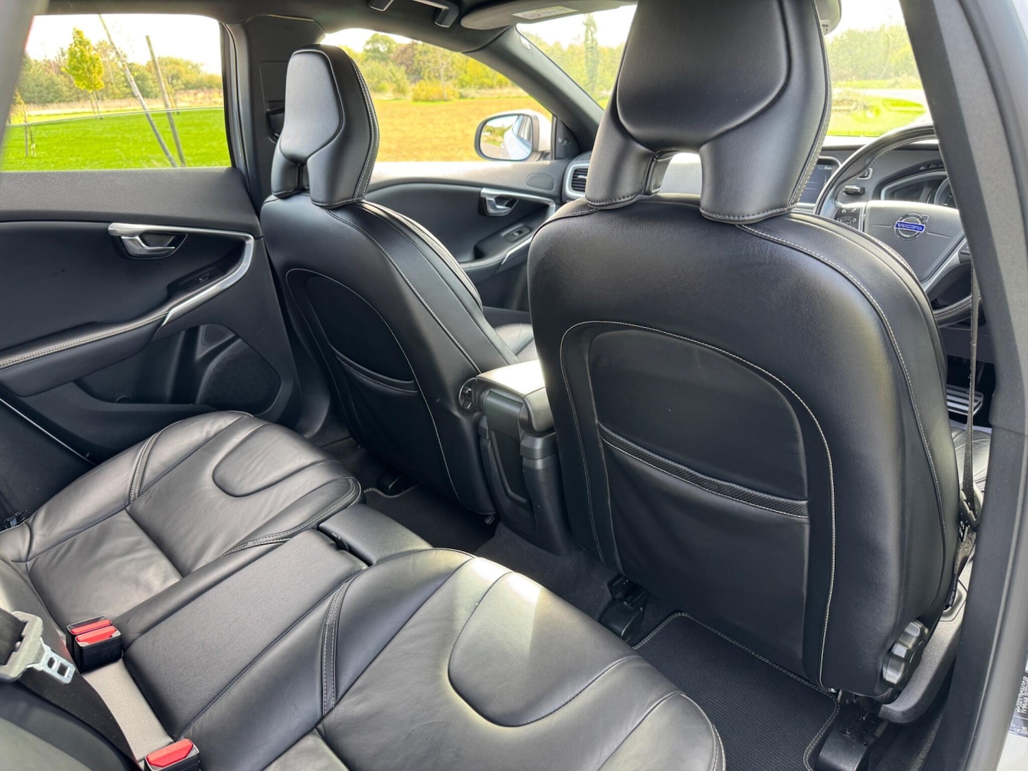 Used Volvo V40 2016 for sale - 76976825: Photo 36