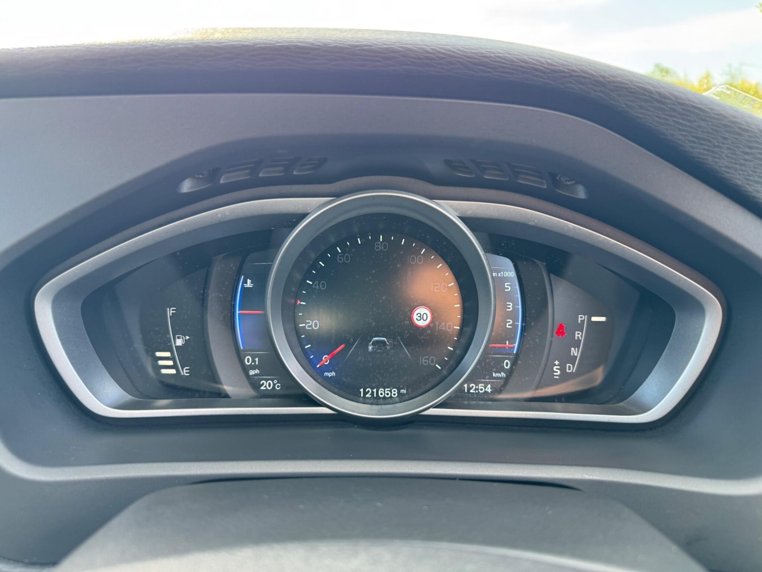 Used Volvo V40 2016 for sale - 76361396: Photo 68