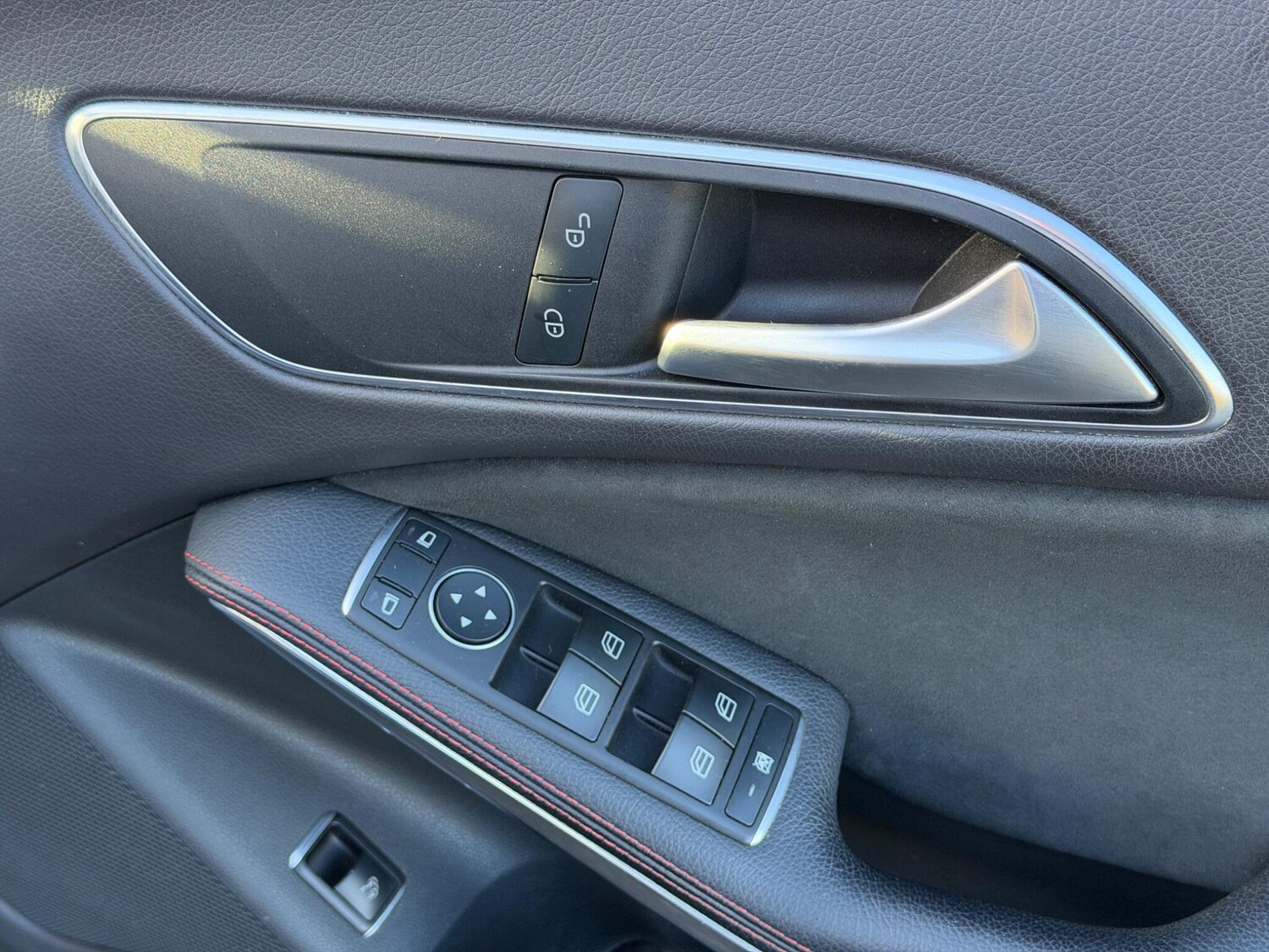 Used Mercedes-Benz CLA 2017 for sale - 77344859: Photo 35