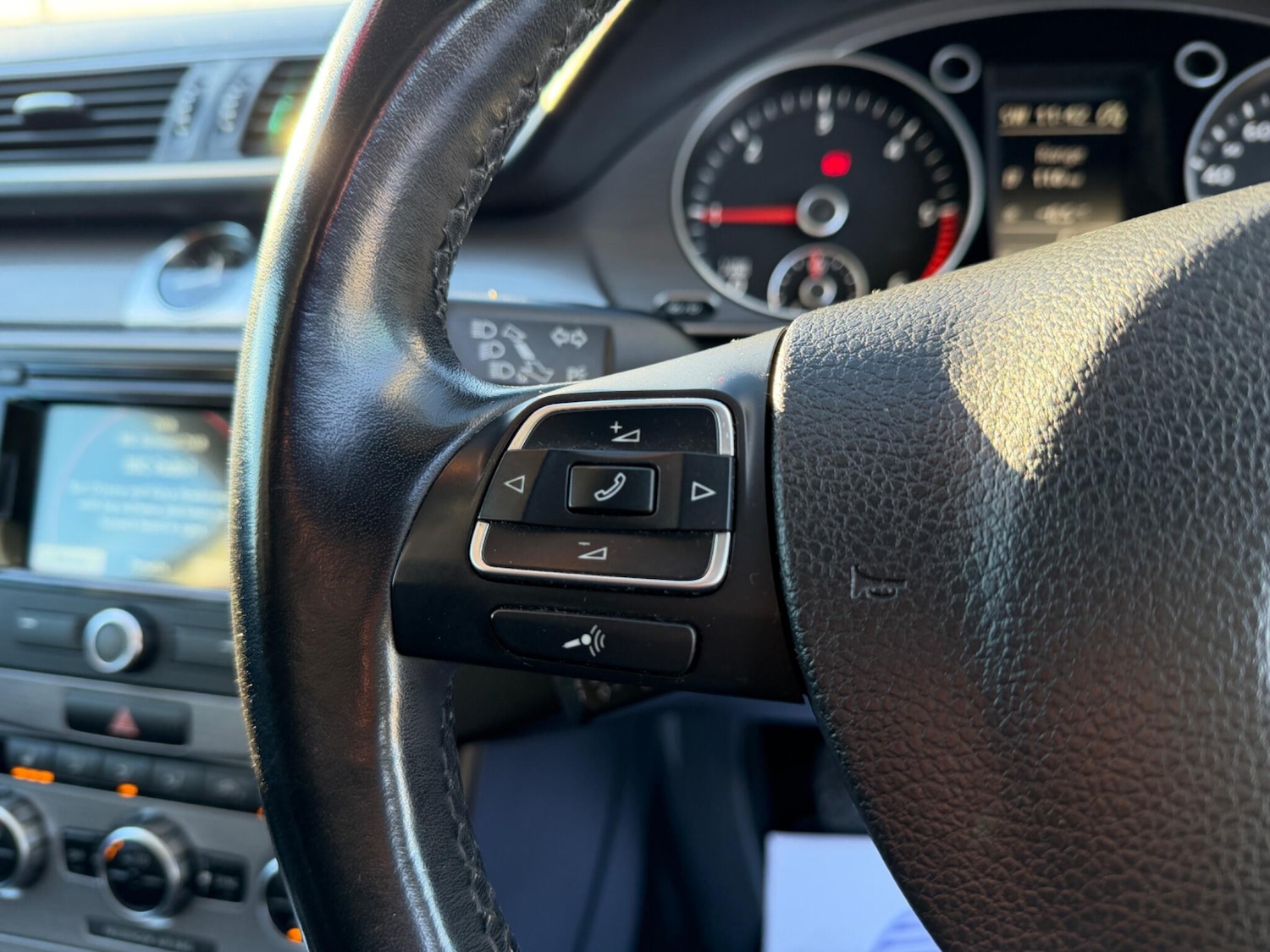 Used Volkswagen Passat 2014 for sale - 77102019: Photo 49