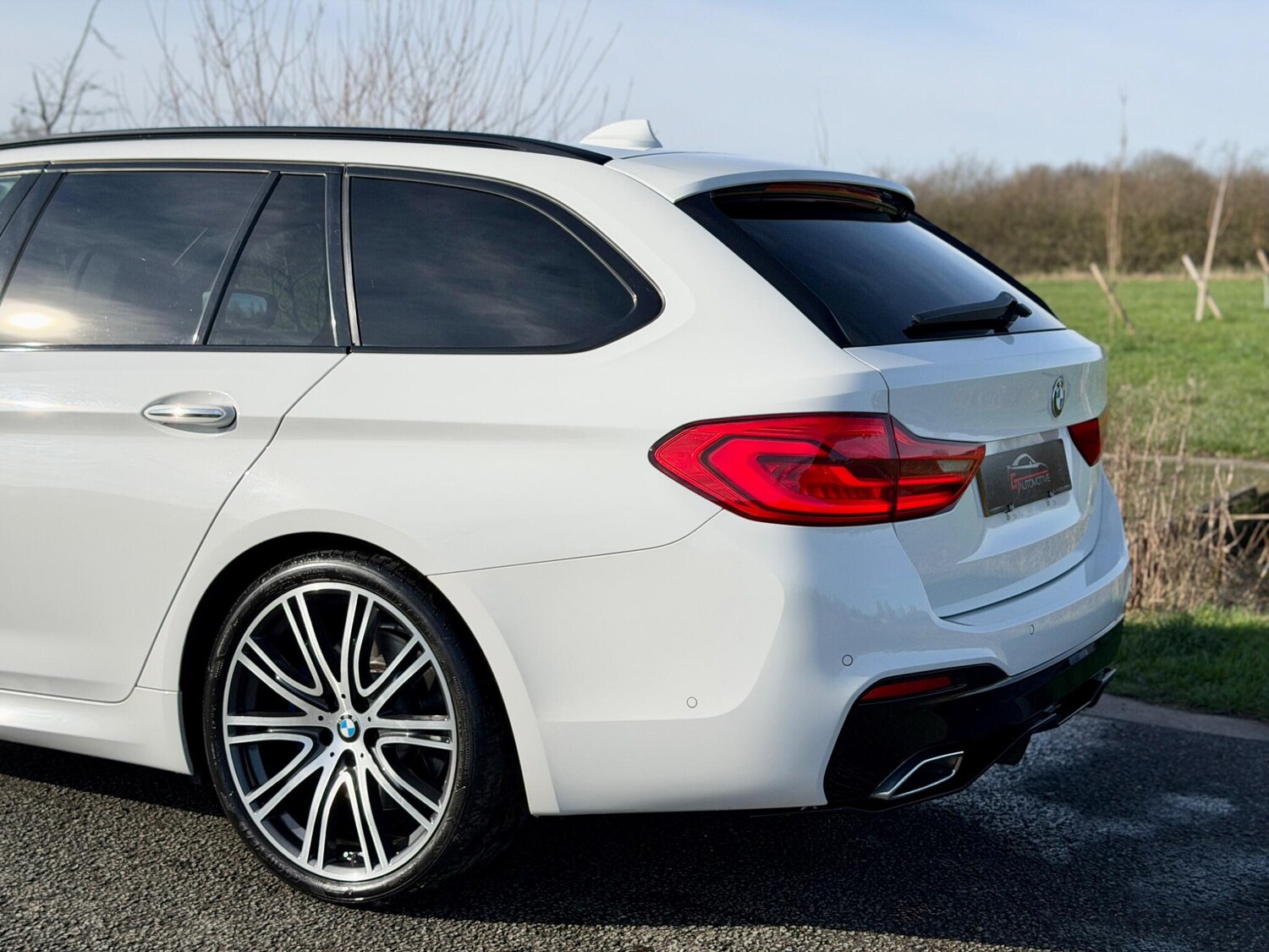 Used BMW 5 Series 2017 for sale - 77550420: Photo 12